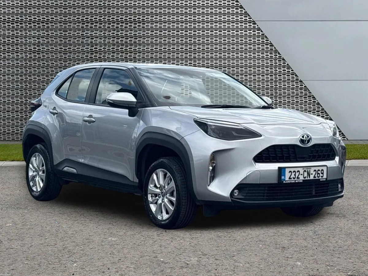Toyota Yaris Cross 1.5 Hybrid CVT Luna - Image 1