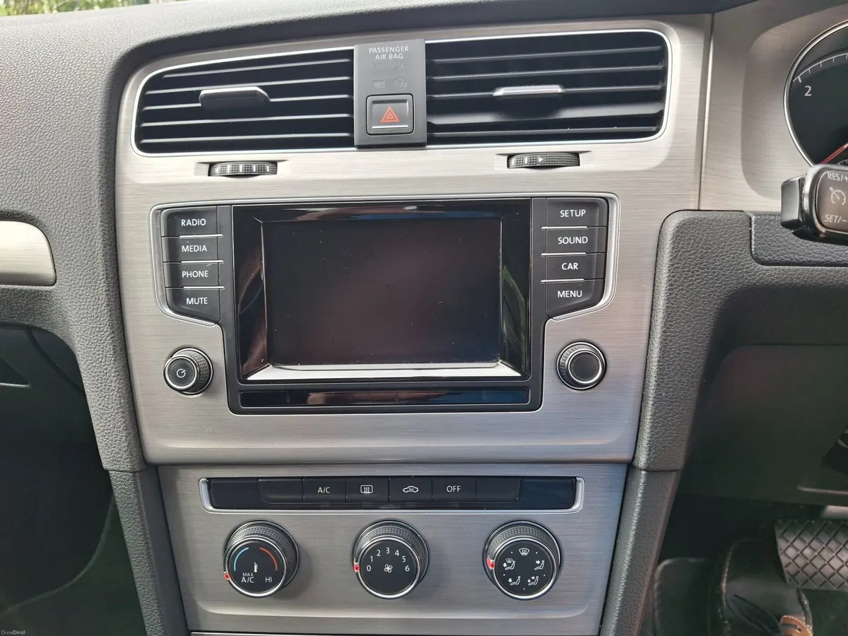Volkswagen Golf 2014 - Image 2