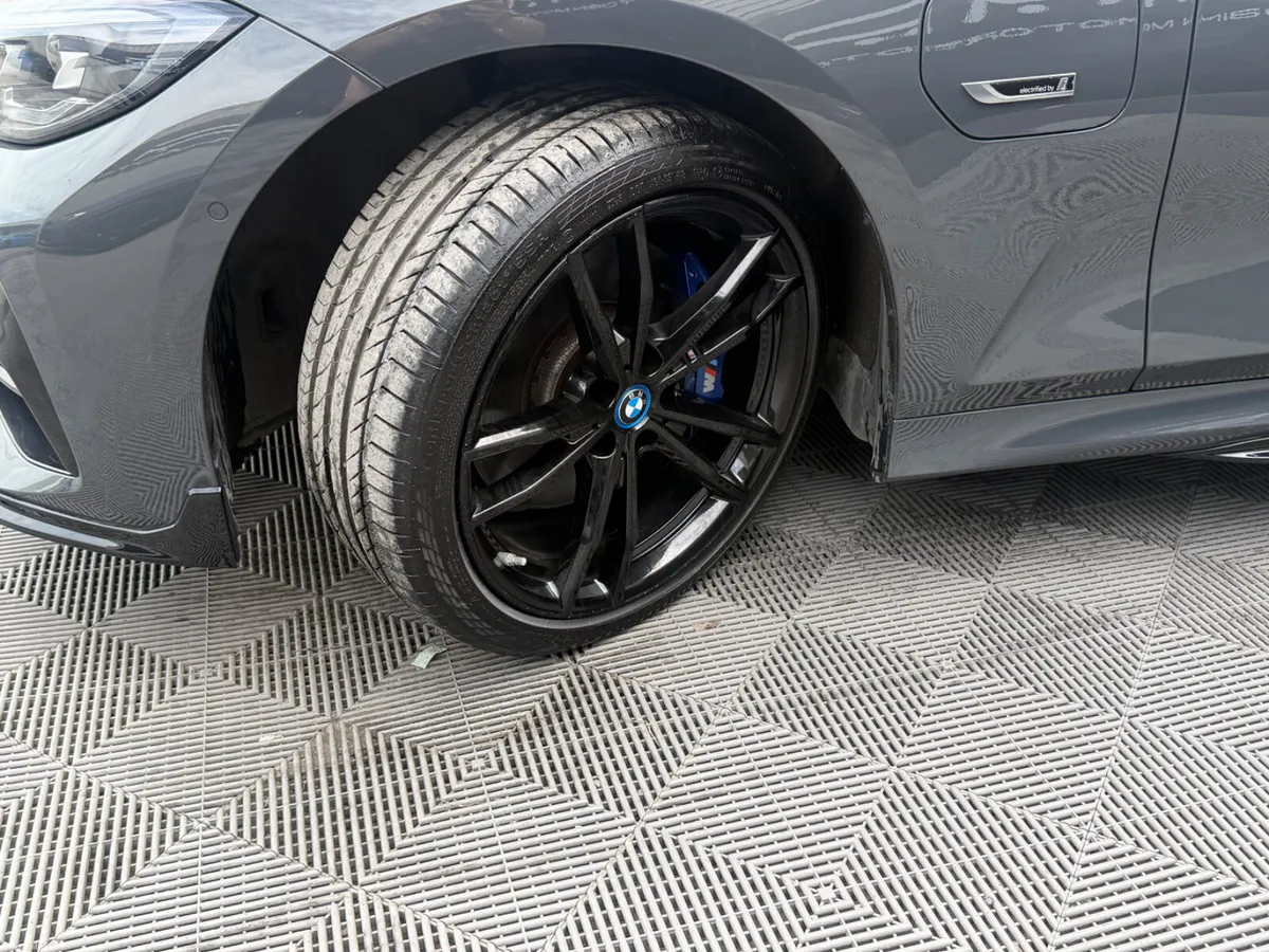 BMW 330e M Sport Pro G20 288HP Auto Dravit Grey - Image 6
