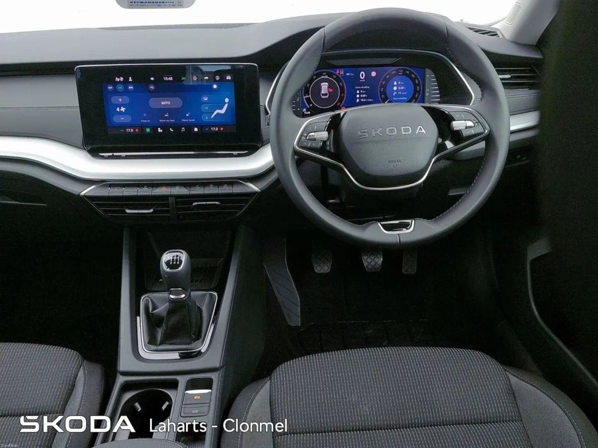 Skoda Octavia COMBI SELECTION 1.5TSI 115HP*EX DEMO - Image 2