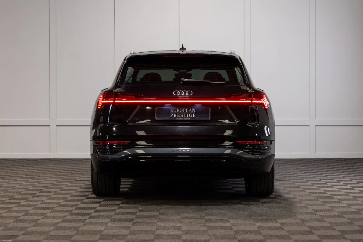 2023 Audi Q8 e-tron Sport 50 Quattro - Image 5