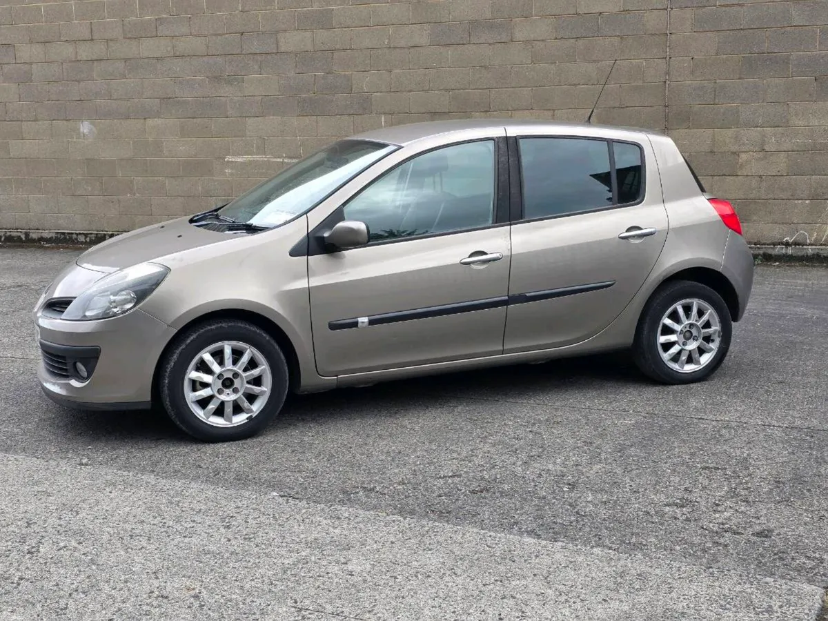Renault Clio - Image 4