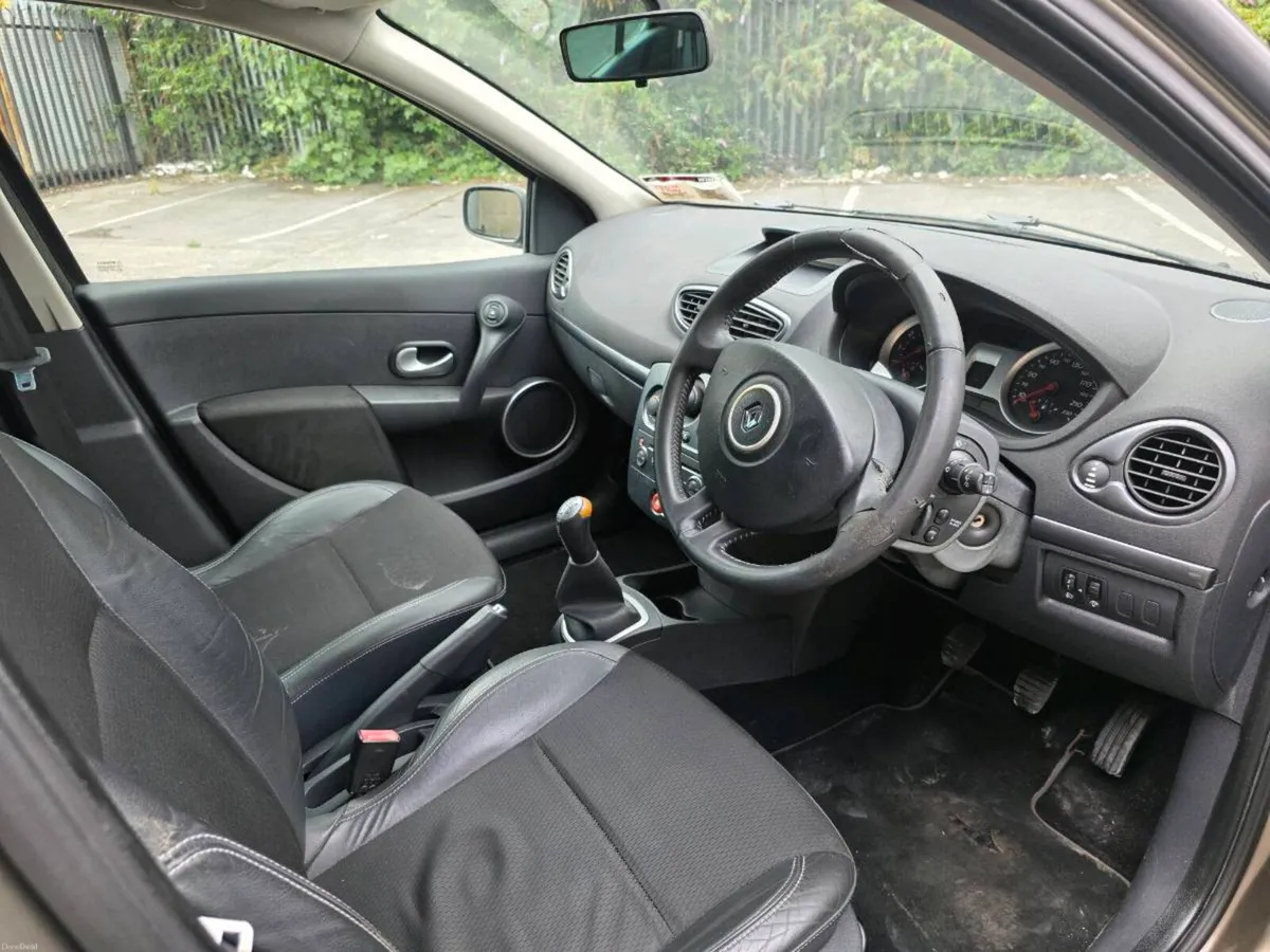 Renault Clio - Image 6