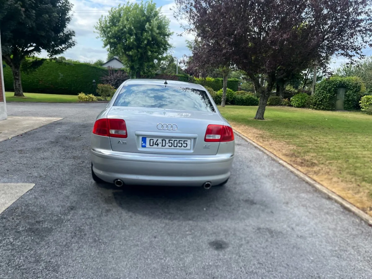 Audi A8 4.2 litre Quattro - Image 4