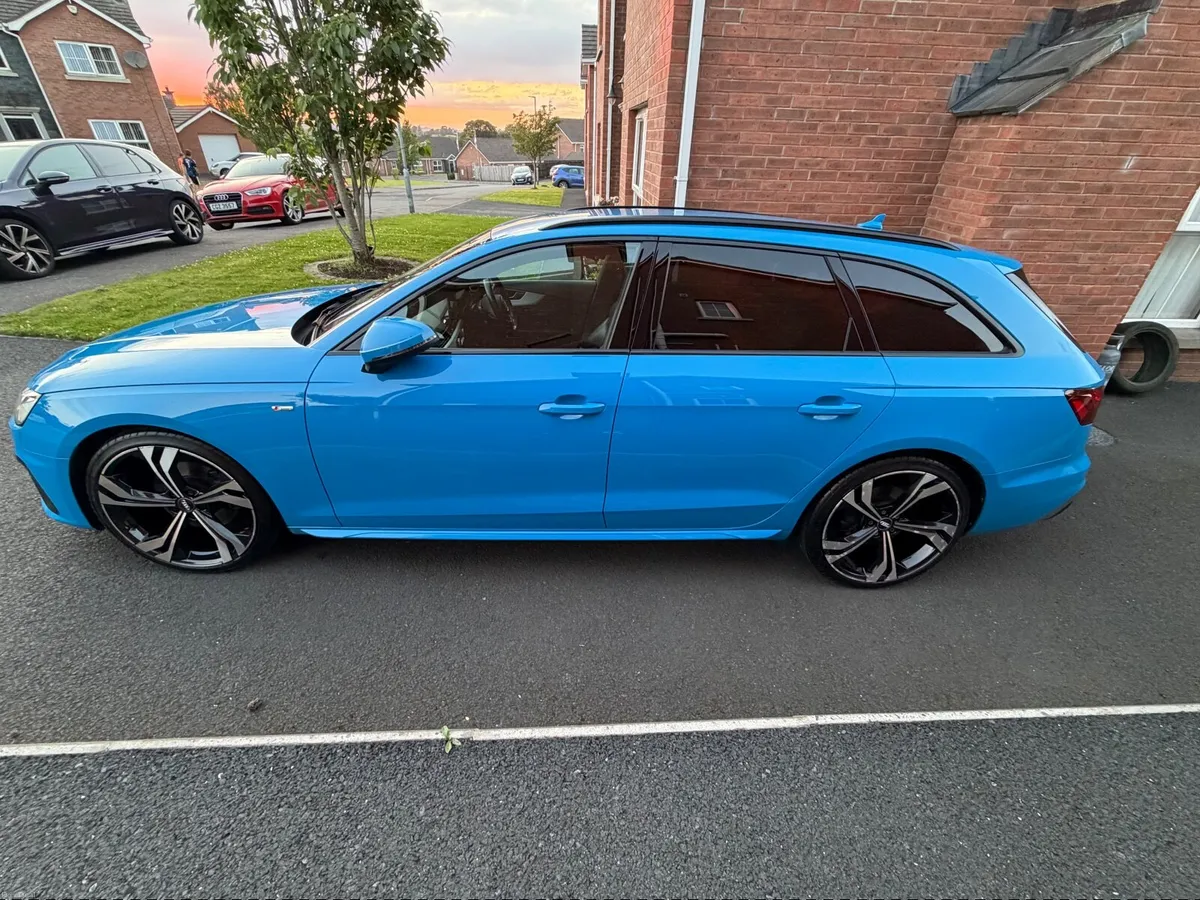 Audi A4 2019 - Image 3