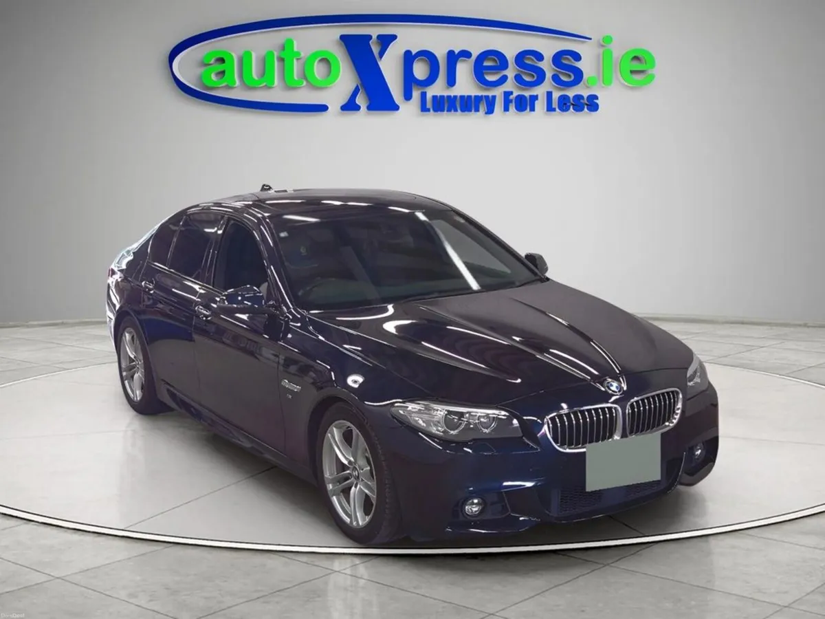 BMW 5-Series M-SPORT 523D, Sunroof, Reversing came - Image 4