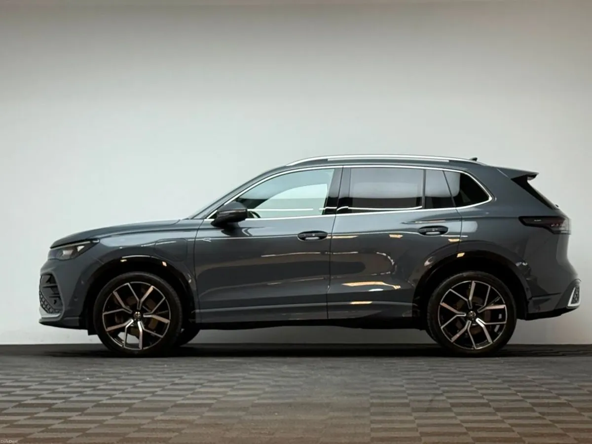 Volkswagen Tiguan R-LINE 1.5 TSI DSG PHEV - Image 4