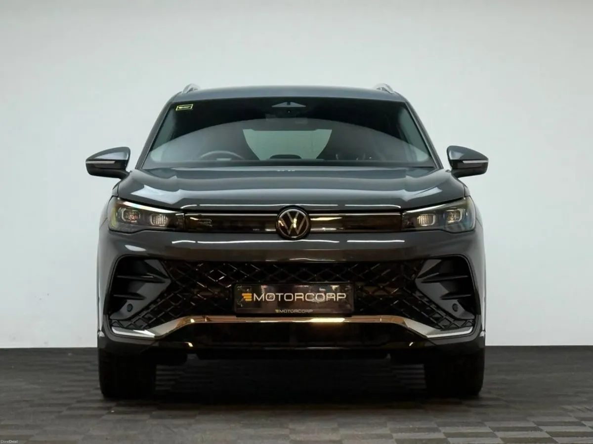 Volkswagen Tiguan R-LINE 1.5 TSI DSG PHEV - Image 2