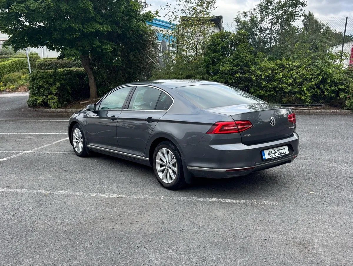 VW Passat auto - Image 6