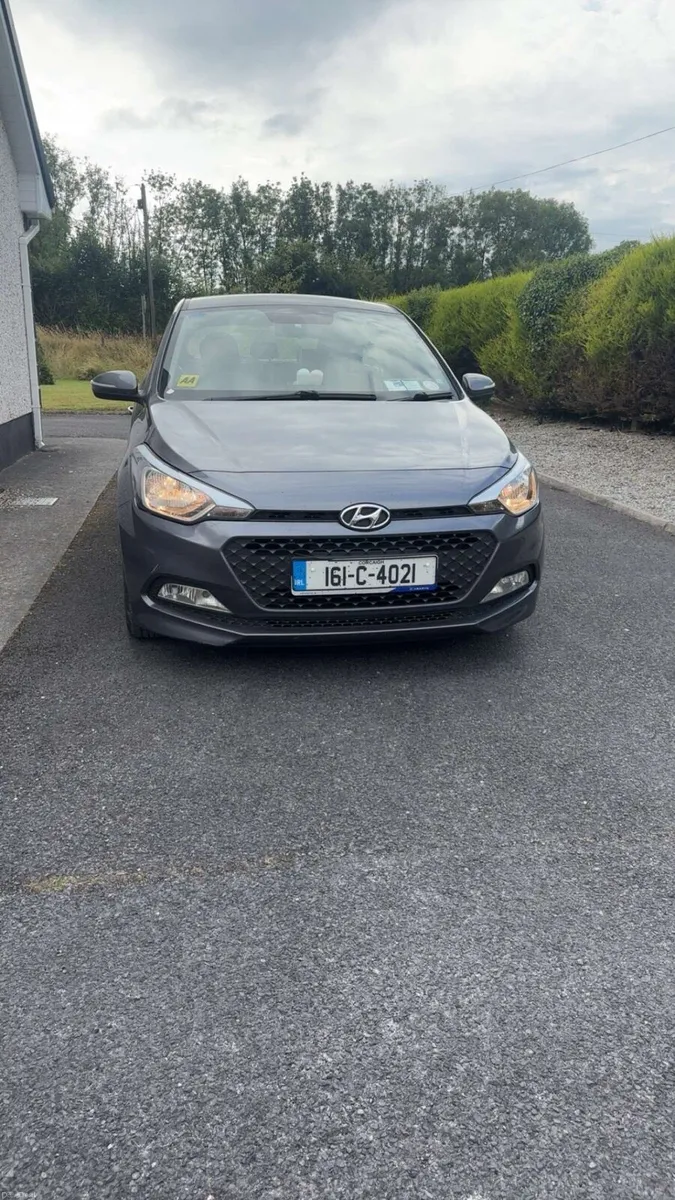 Hyundai i 20 - Image 1