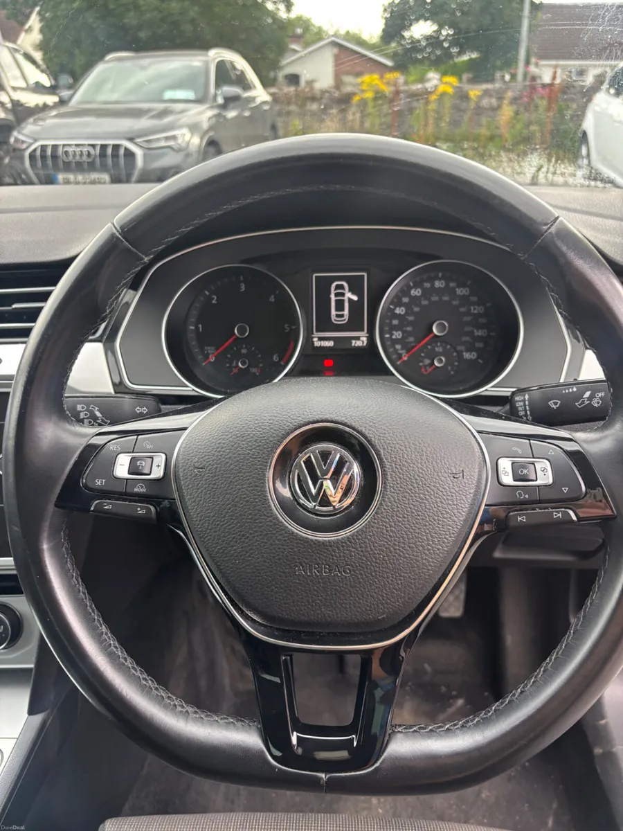 2017 Volkswagen Passat  SE Business 1.6 TDI - Image 6