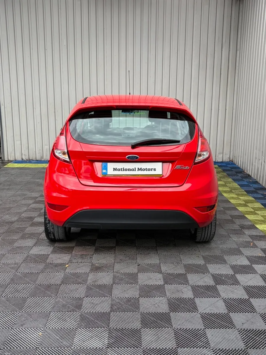 2015 Ford Fiesta 1.2 PETROL - Image 4