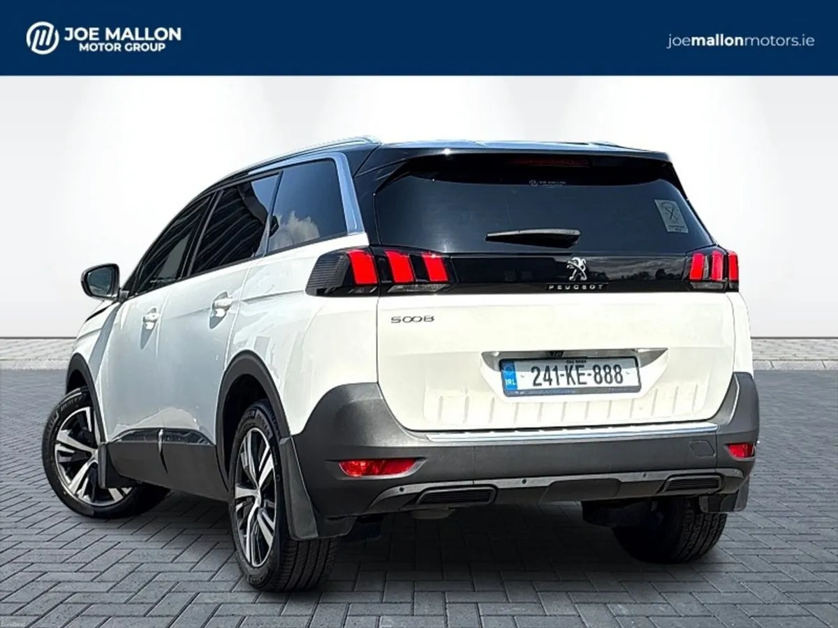 Peugeot 5008 1.2 Hybrid 136bhp E-DCS6 Allure Auto - Image 2