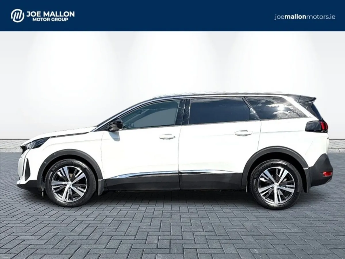 Peugeot 5008 1.2 Hybrid 136bhp E-DCS6 Allure Auto - Image 4