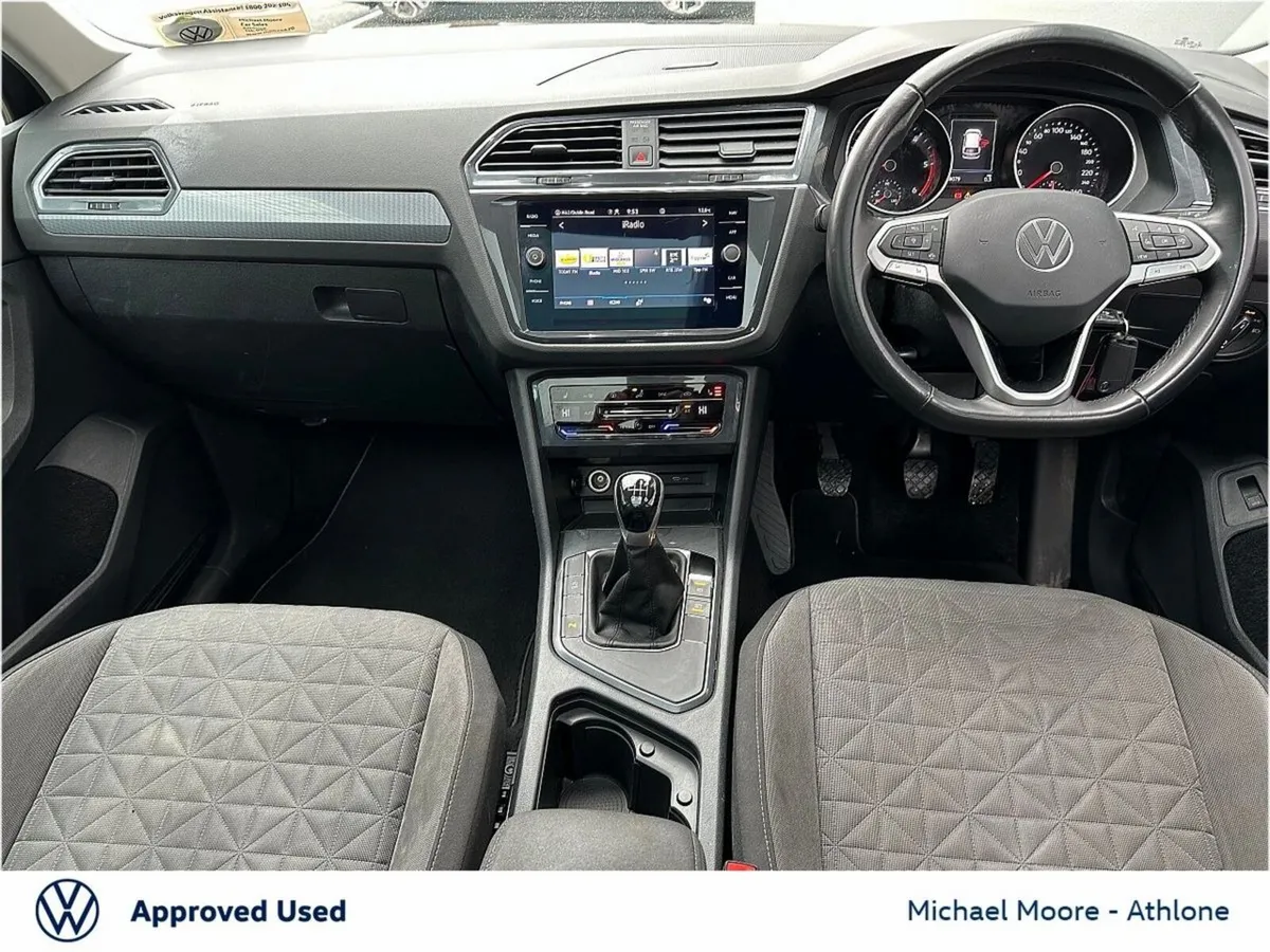 Volkswagen Tiguan LIFE 2.0 TDI 122BHP (PANORAMIC S - Image 2