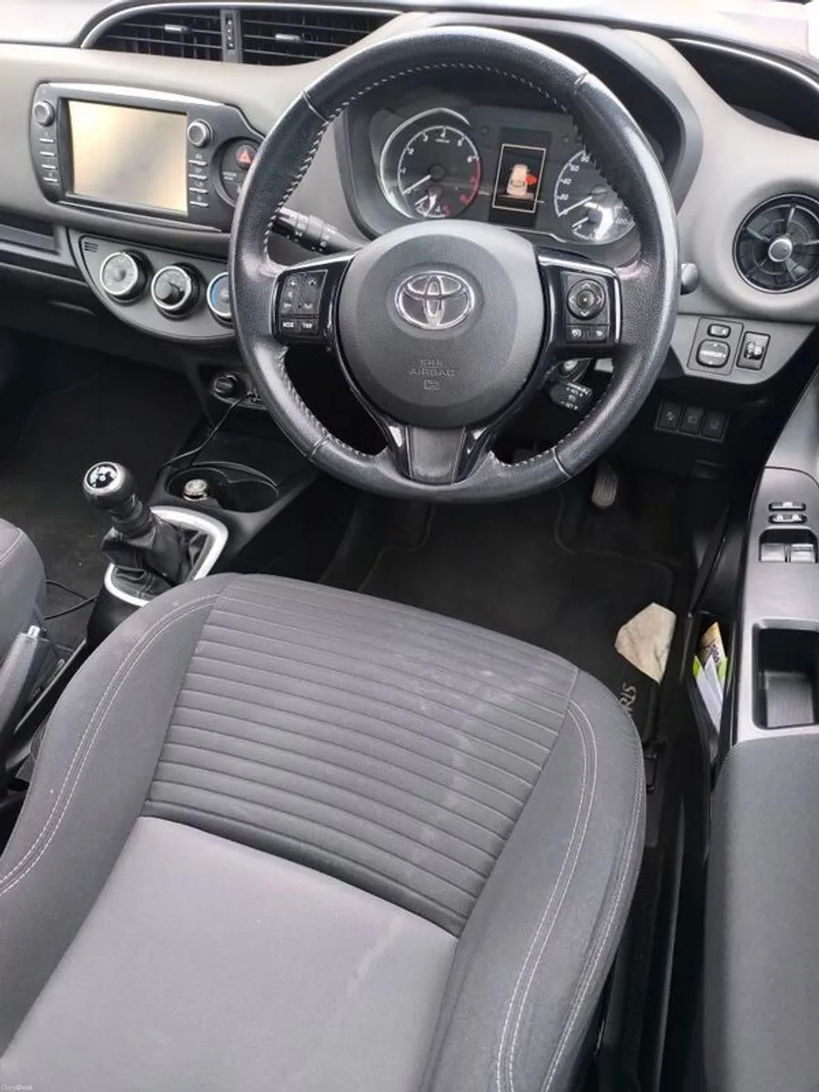 2018 Toyota Yaris - Image 2