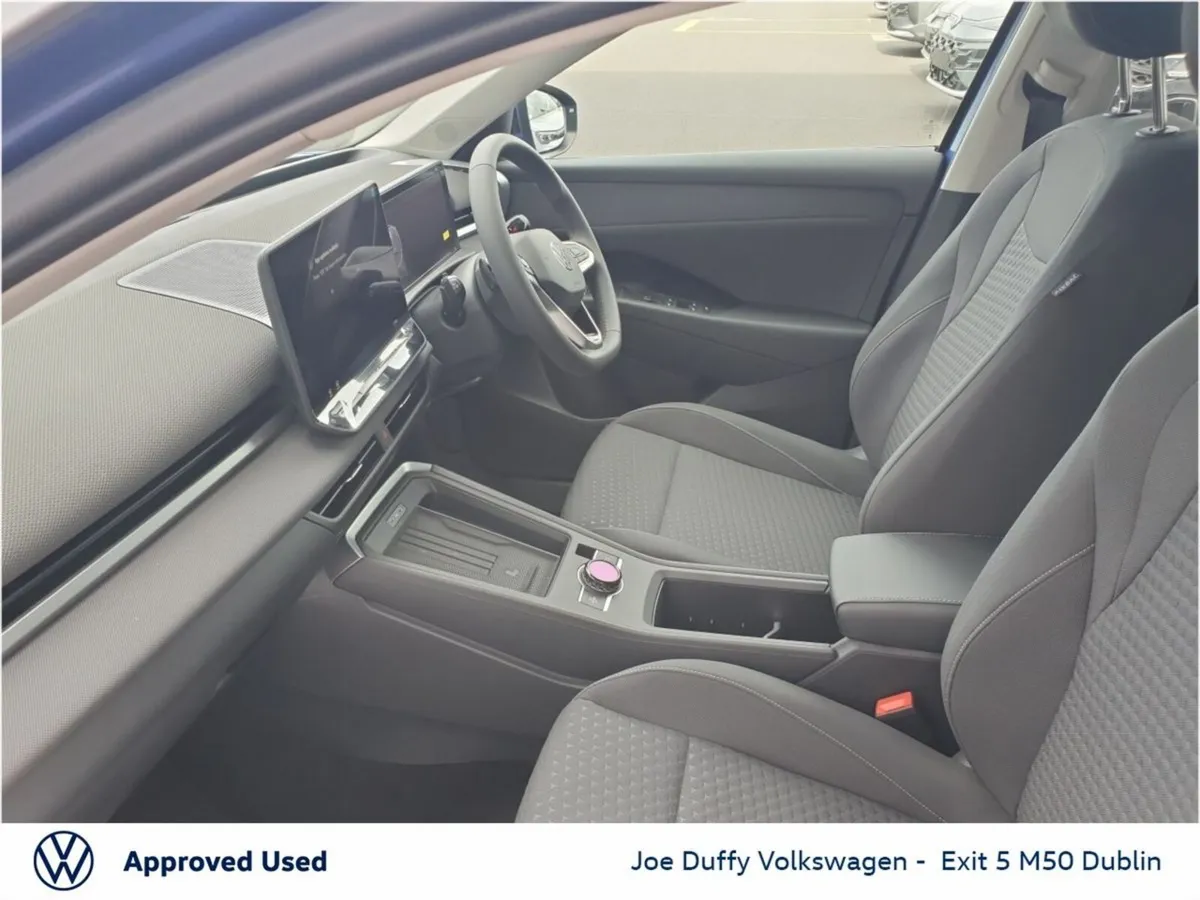 Volkswagen T-Roc LIFE 1.5TSI 116HP MHEV - Image 3