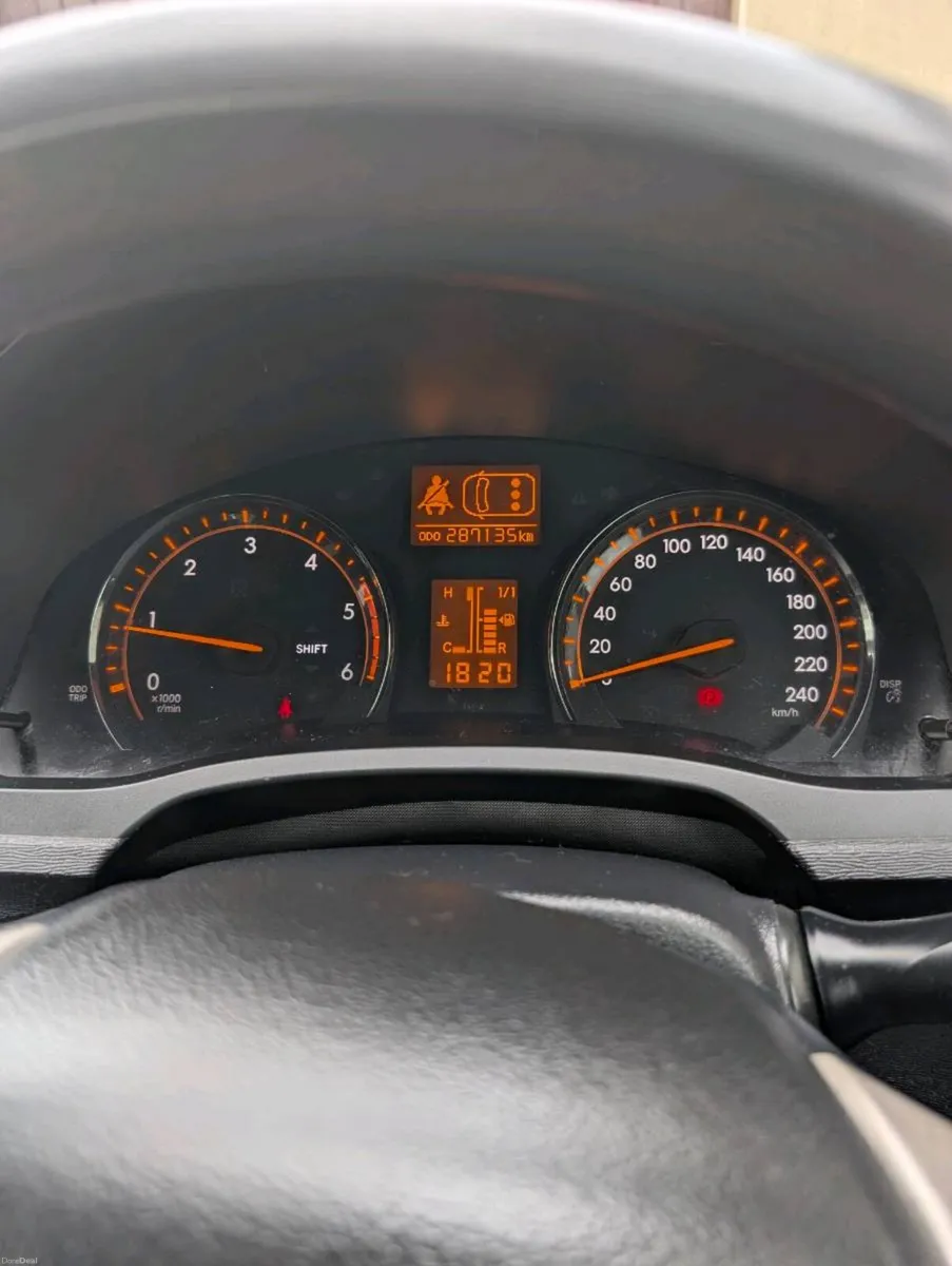 Toyota Avensis - Image 6