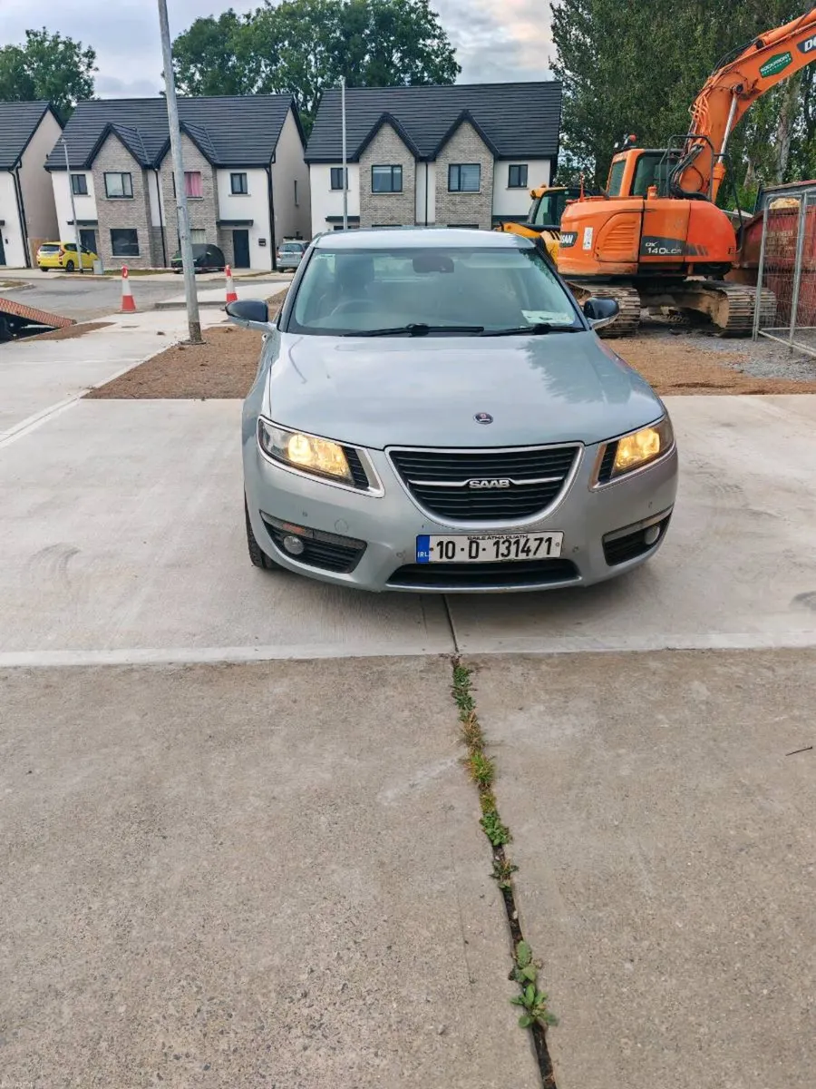 Saab 9-5 Vector - Image 2