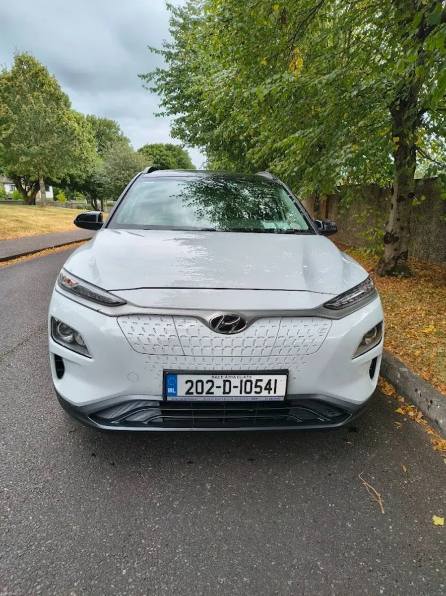 Hyundai KONA 2020 EV 64KW Premium 100% SOH - Image 4