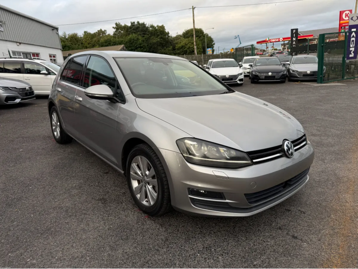 Volkswagen Golf 1.2 TSI AUTOMATIC - REVERSE CAMERA - Image 3