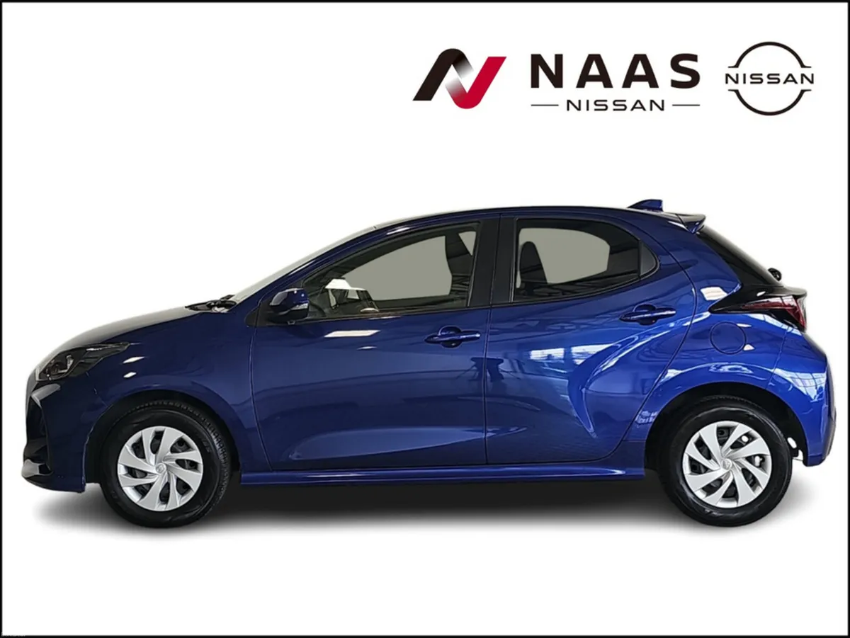 Toyota Yaris 1.0 LUNA - Image 3
