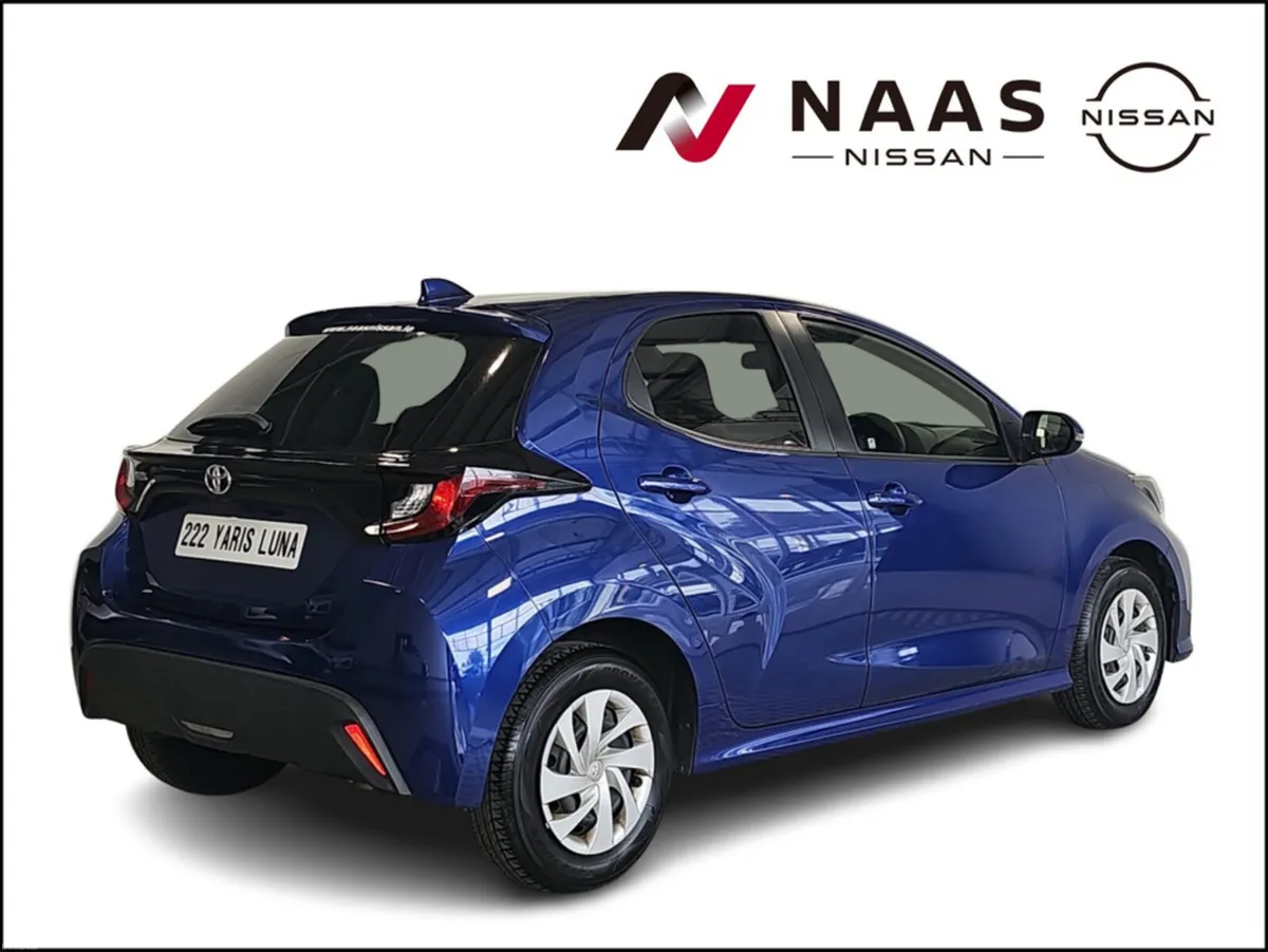 Toyota Yaris 1.0 LUNA - Image 4