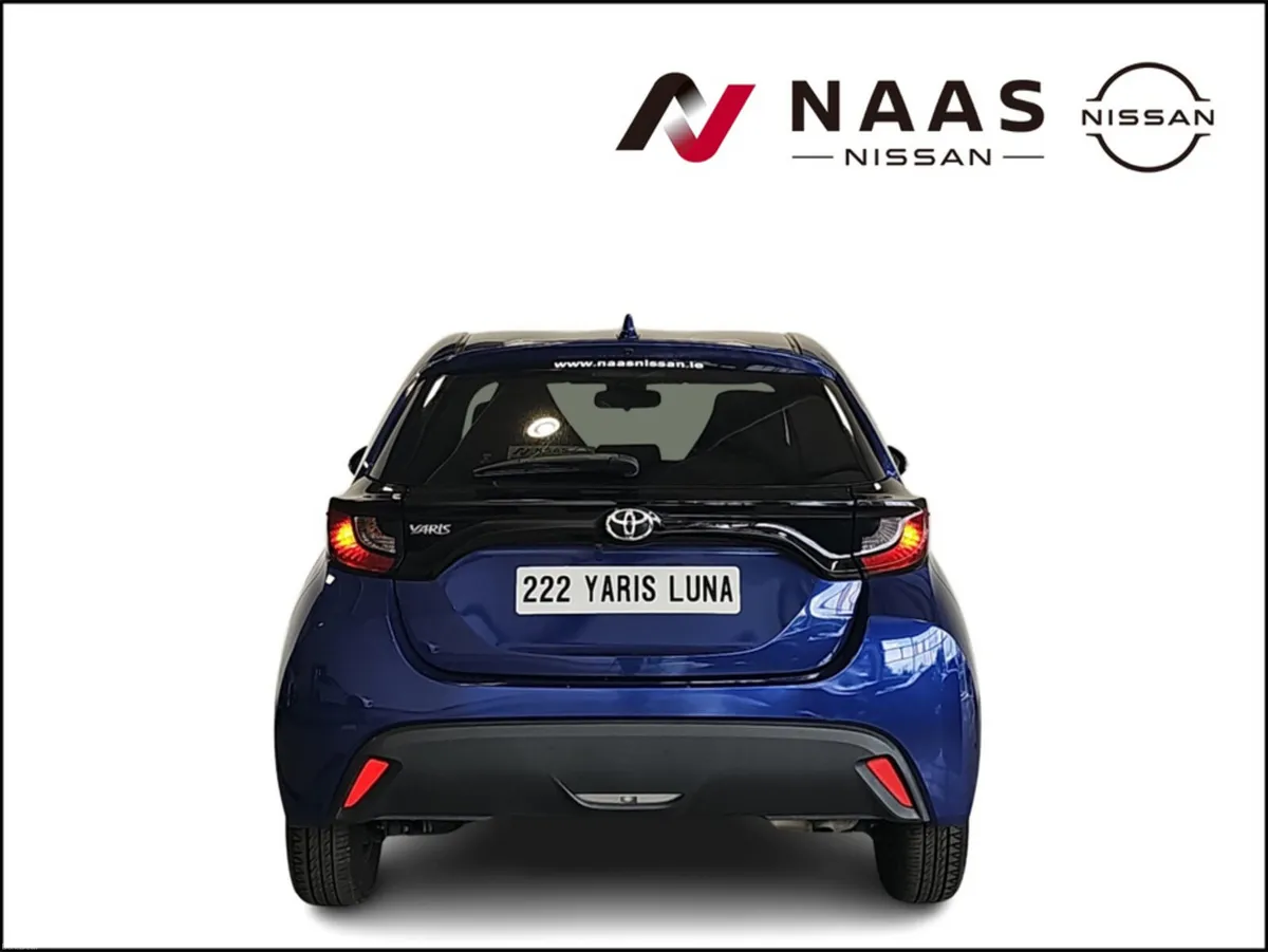 Toyota Yaris 1.0 LUNA - Image 5