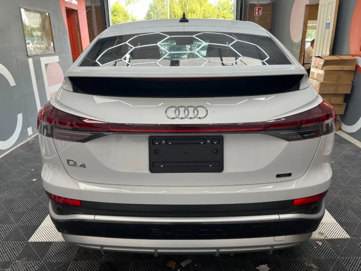 Audi Q4 e-tron 2025 AUDI Q4 E-TRON AUTOMATIC / CRU - Image 3