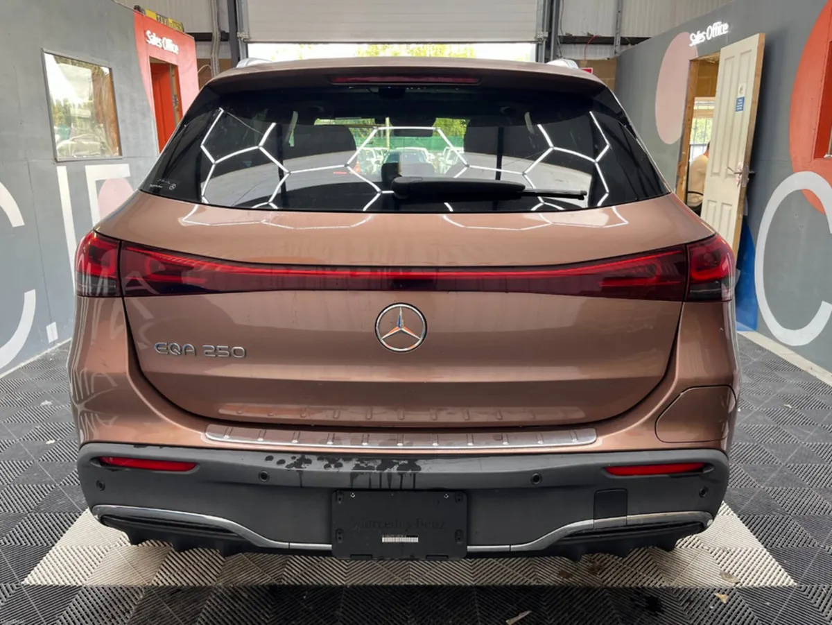 Mercedes-Benz EQA 2021 MERCEDES-BENZ EQA AUTOMATIC - Image 3