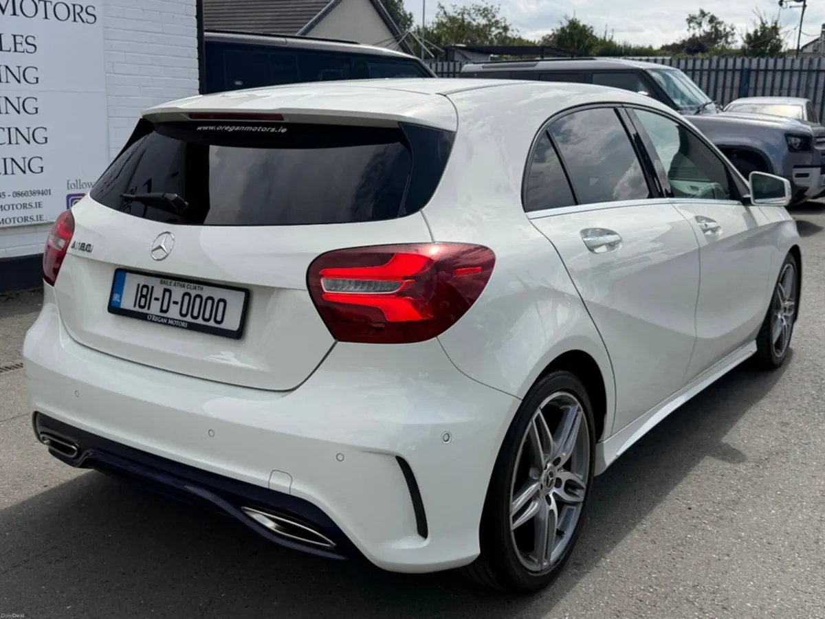Mercedes-Benz A-Class (181) A180 1.6 PETROL URBAN - Image 4