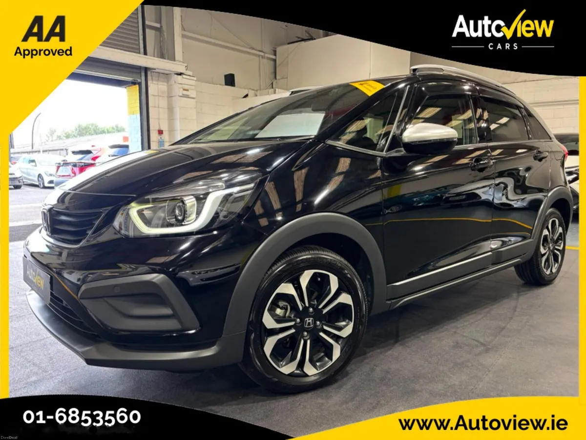Honda Fit 1.5 Cross Self-Charging Hybrid Automatic - Image 4