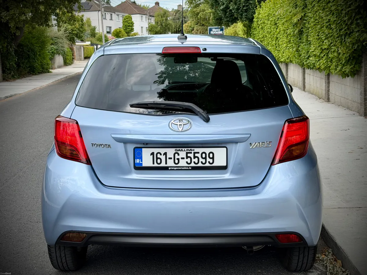 Toyota Yaris Petrol | Reversing camera. - Image 6