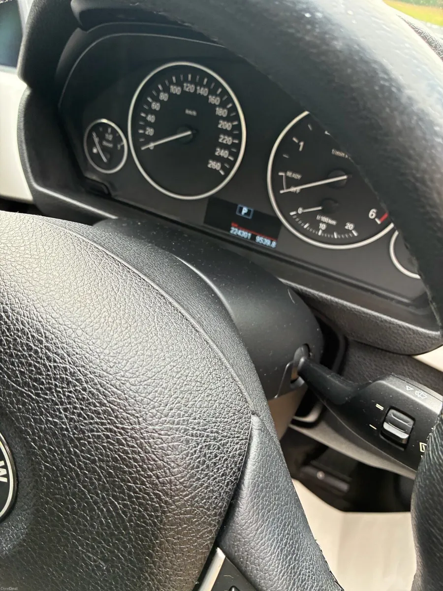 BMW 3-Series 2015 - Image 4
