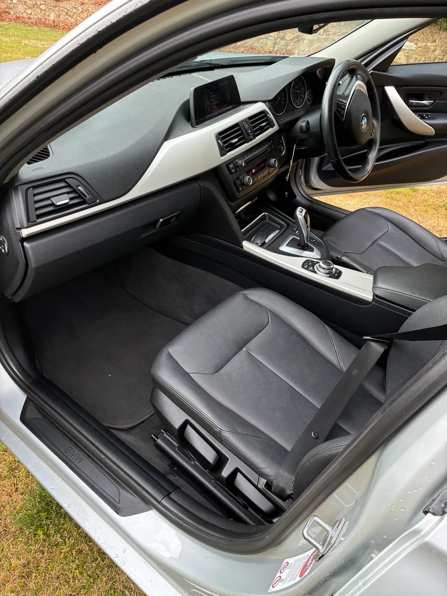 BMW 3-Series 2015 - Image 6