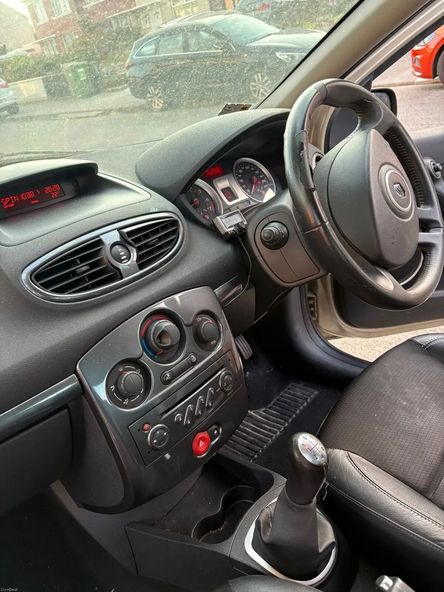 Renult Clio - Image 4