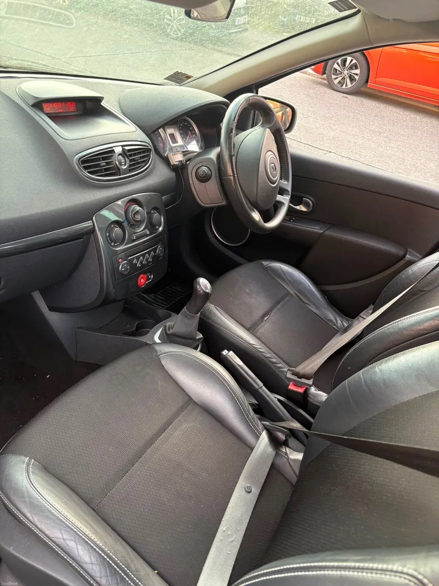 Renult Clio - Image 3