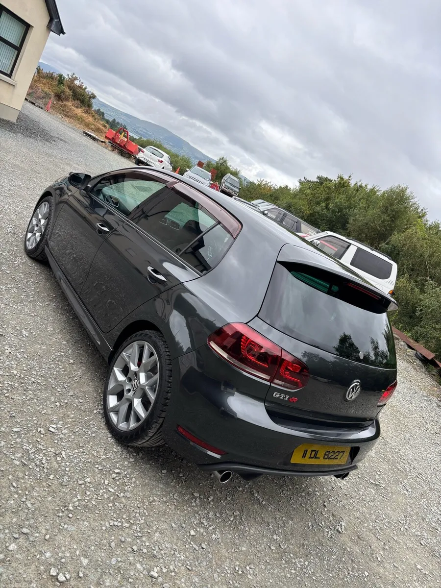Volkswagen Golf Gti 35 edition - Image 6