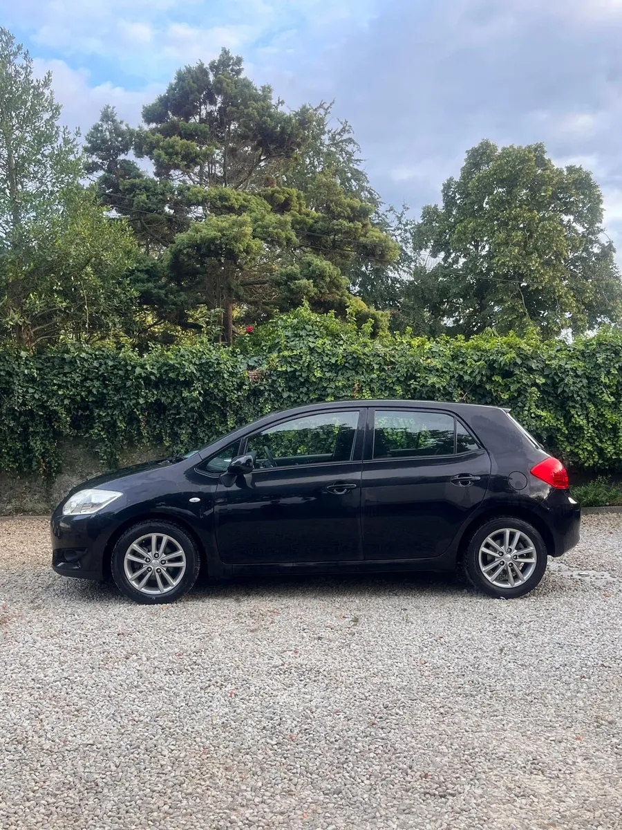 Toyota Auris Only 131,000 KMS NEW NCT 08/2027 - Image 5
