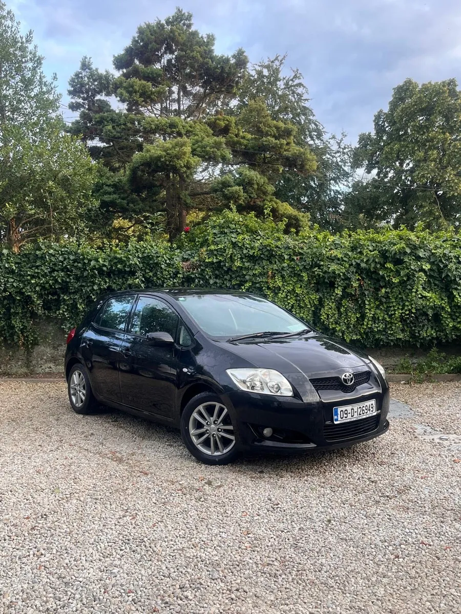 Toyota Auris Only 131,000 KMS NEW NCT 08/2027 - Image 1