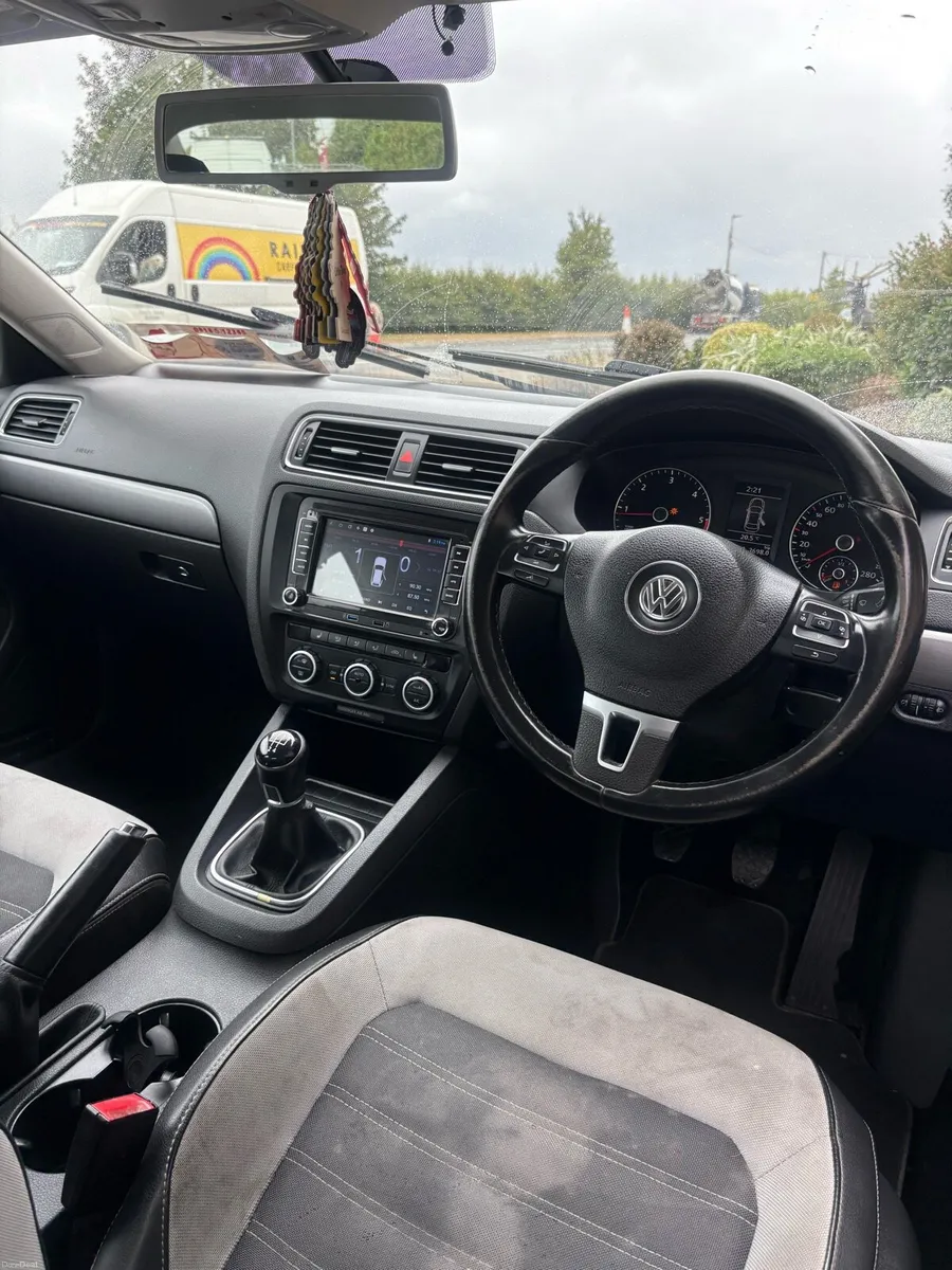 Volkswagen Jetta Highline NEW NCT - Image 5