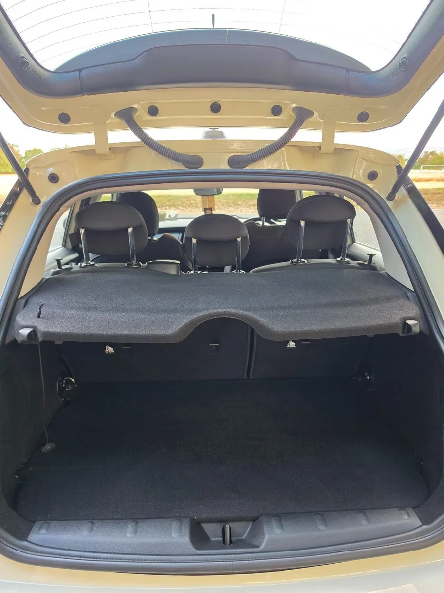 Mini Cooper 2017 - Image 6