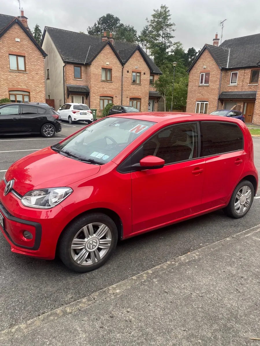 Volkswagen up! 2018 - Image 2