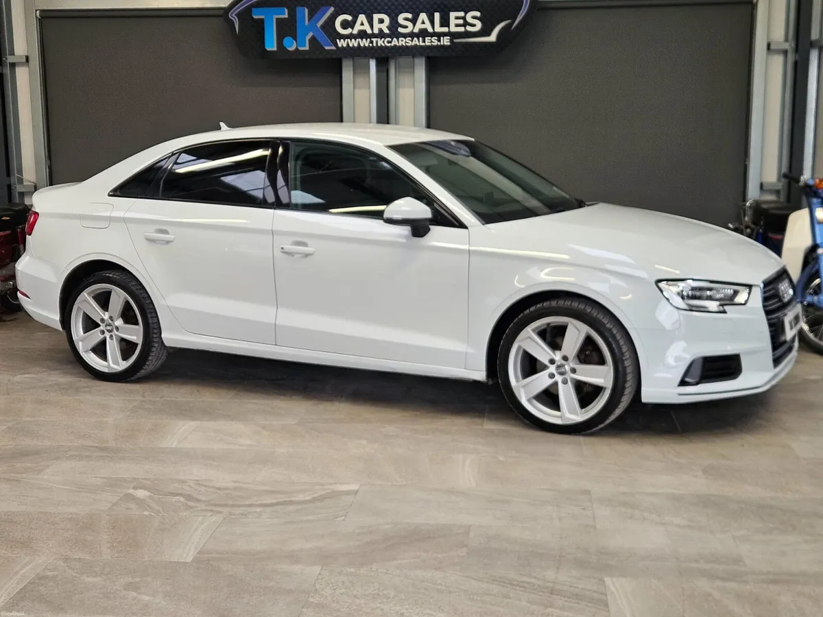 18 AUDI A3 S-LINE 1.6 DIESEL - Image 1