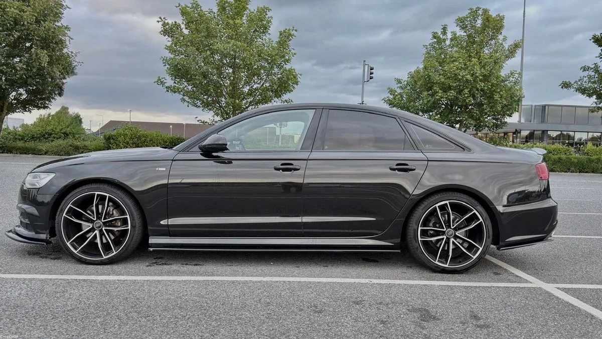 Car - Image 3