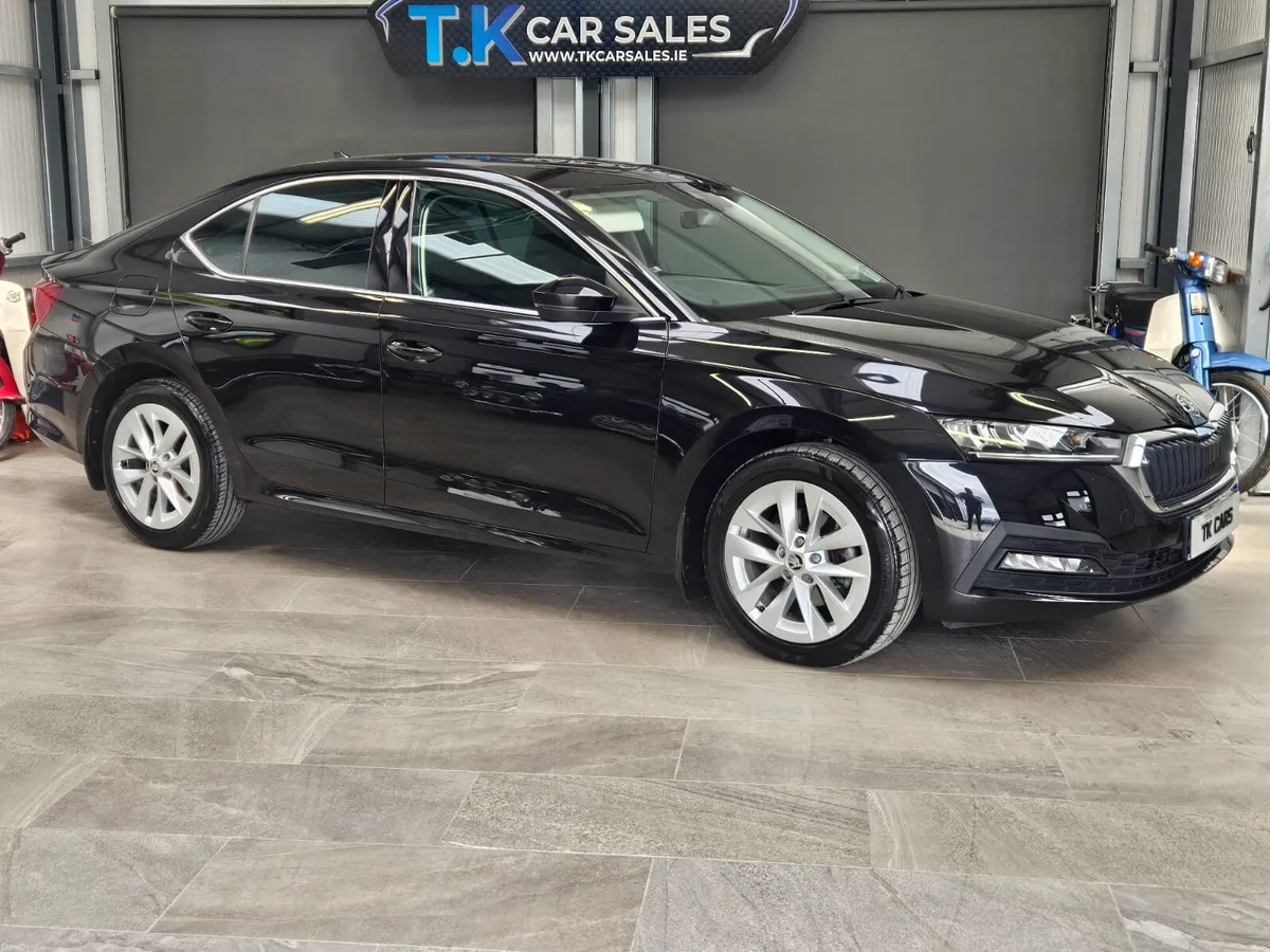 222 SKODA OCTAVIA AMBITION 2.0 DIESEL - Image 1