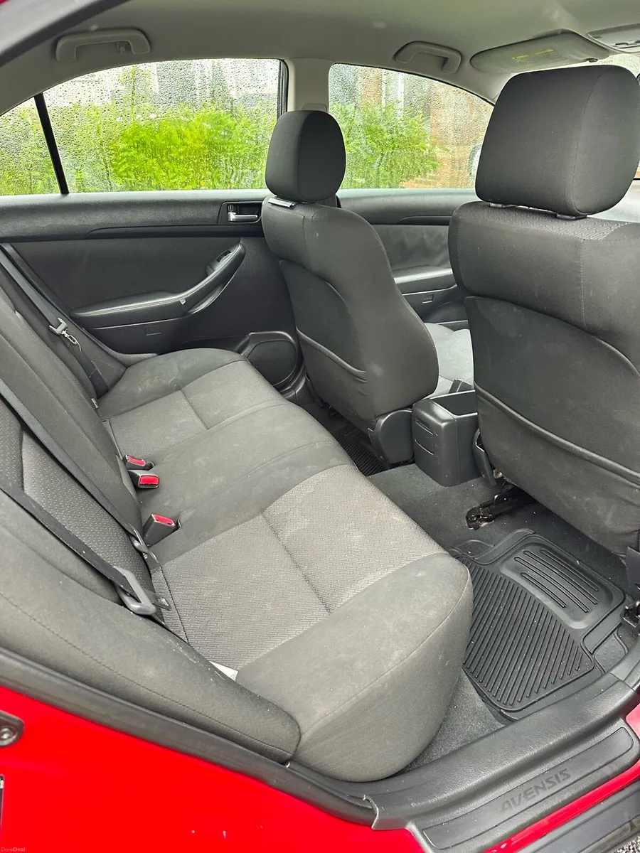 Toyota Avensis - Image 5