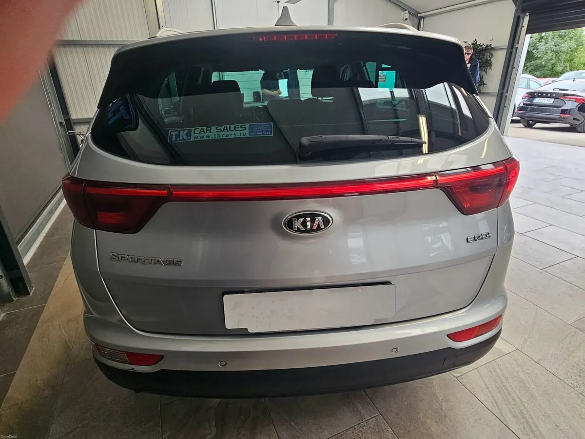 162 KIA SPORTAGE EX EDITION 4 WHEEL DRIVE - Image 5