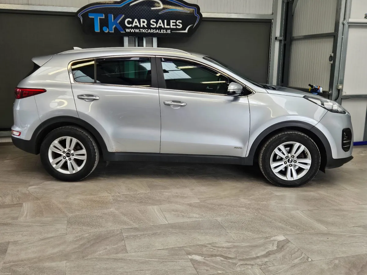 162 KIA SPORTAGE EX EDITION 4 WHEEL DRIVE - Image 2