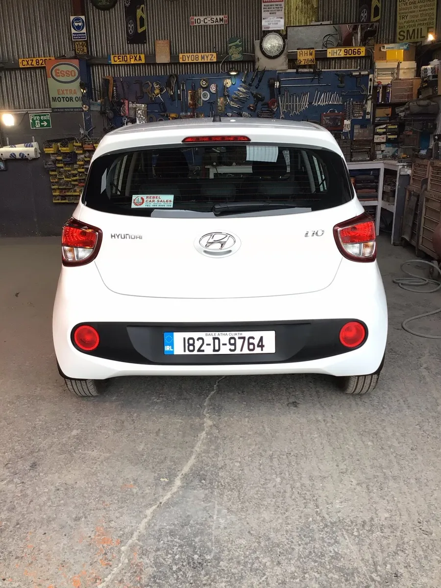 2018 Hyundai i10 Automatic - Image 2